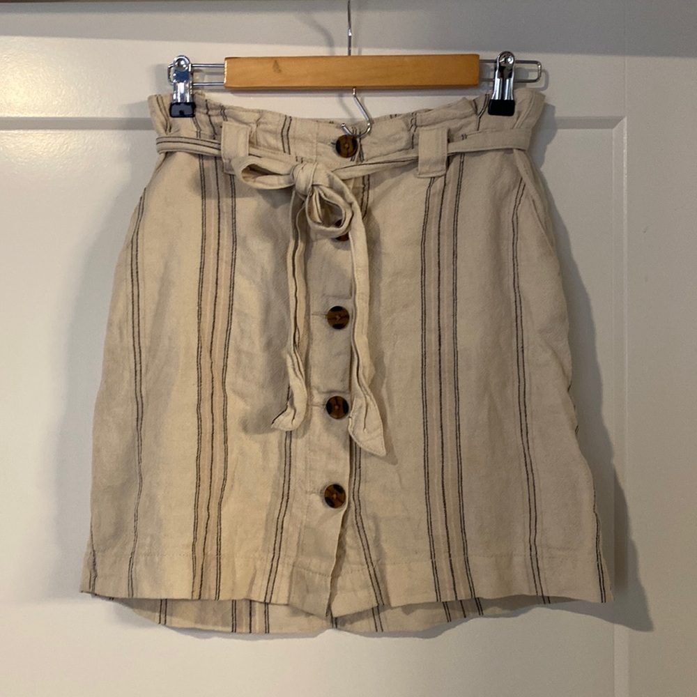 Striped short skirt